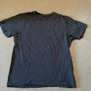 Uniqlo medium t-shirt
